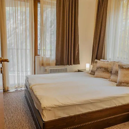 2r - туер Szmoljan